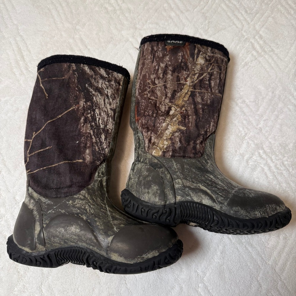 Rugged Outdoor BOGS Kids Classic High Mossy Oak Camo Boots Size 11 Waterproof